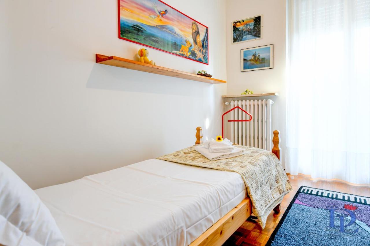 Desenzanoloft Official Partner Marriott Homes & Villas - The Sunflower Front Lake Desenzano del Garda Exteriér fotografie
