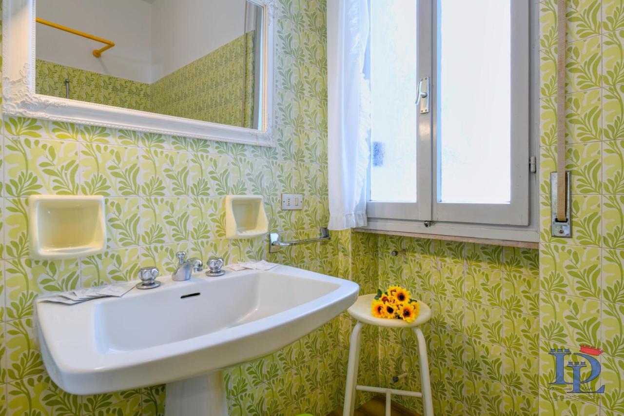 Desenzanoloft Official Partner Marriott Homes & Villas - The Sunflower Front Lake Desenzano del Garda Exteriér fotografie